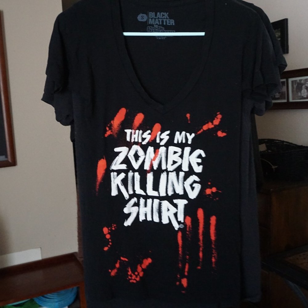 Vintage Black Matter Hot Topic T Shirt Zombie Killing Small